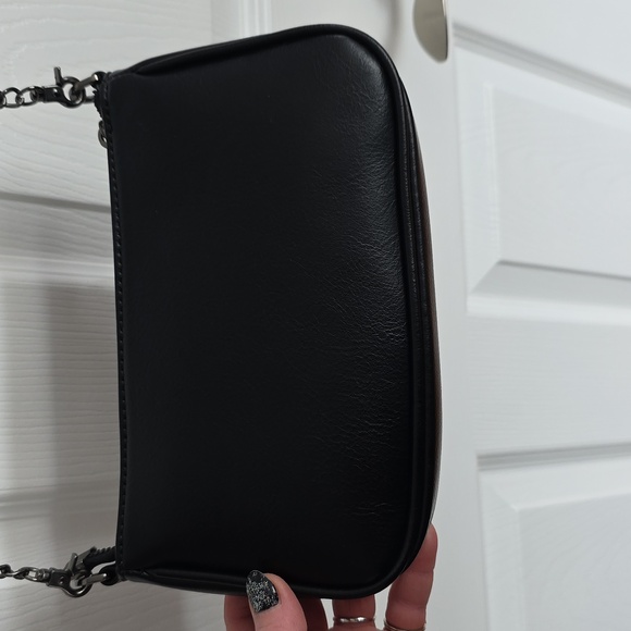 Pixie Mood Black Crossbody Bag with Chain Strap - Picture 9 of 9